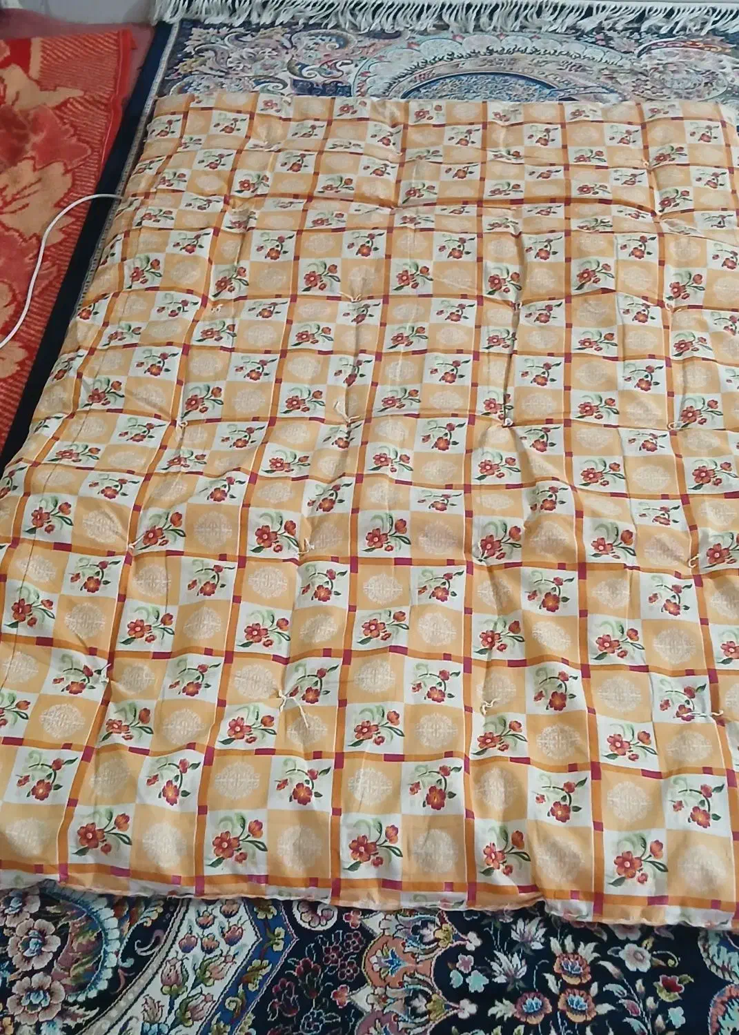 تشک درحدنو|تشک تختخواب|الیگودرز, |دیوار