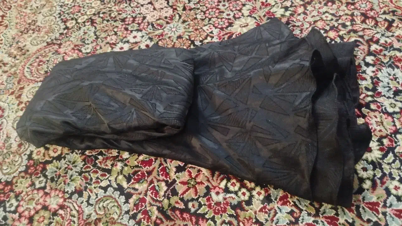 چادر  گل دار|لباس|زرند, |دیوار