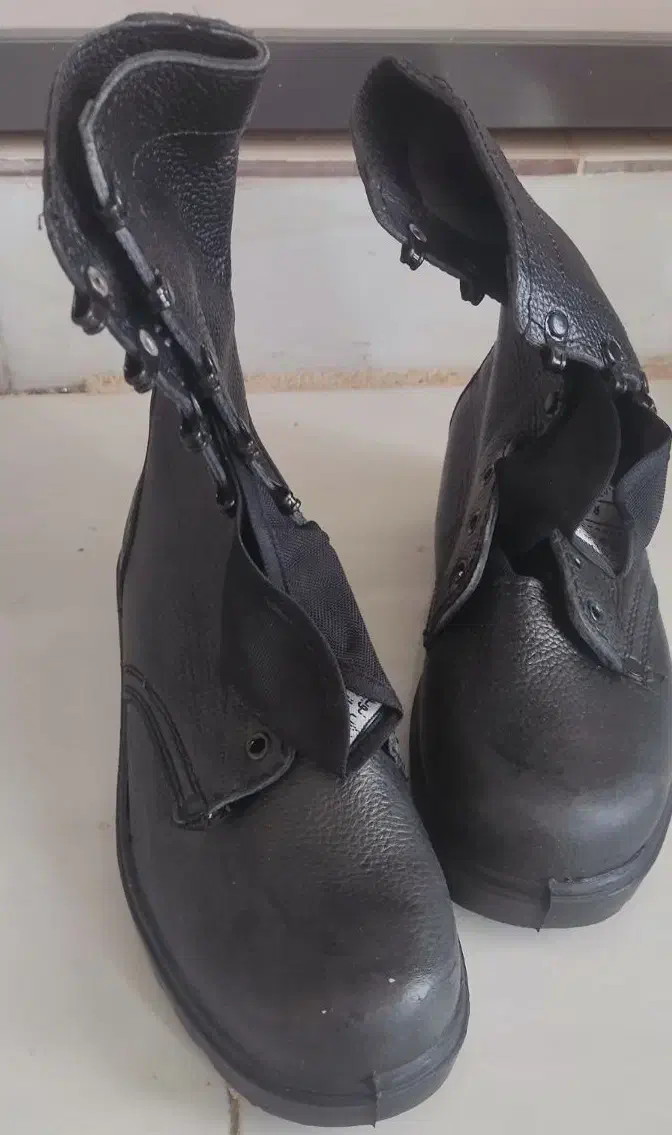 پوتین چرمی|کیف، کفش، کمربند|زابل, |دیوار