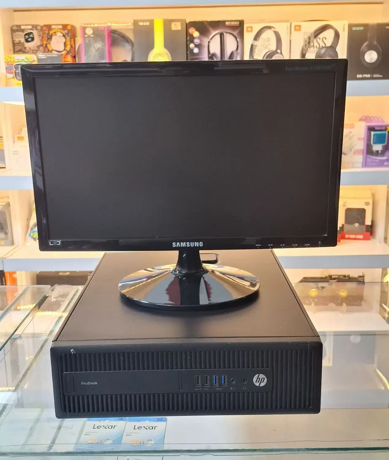 مینی کیس HP به همراه مانیتور|رایانه رومیزی|ساوه, |دیوار