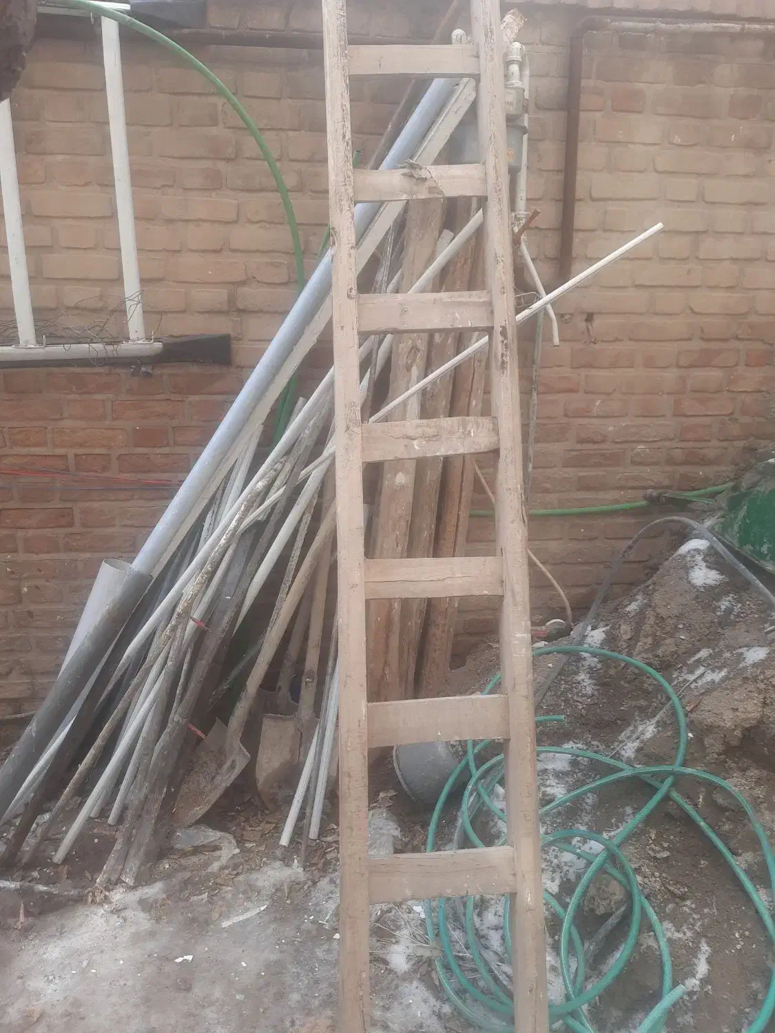 نردبان|صندلی و نیمکت|تبریز, |دیوار