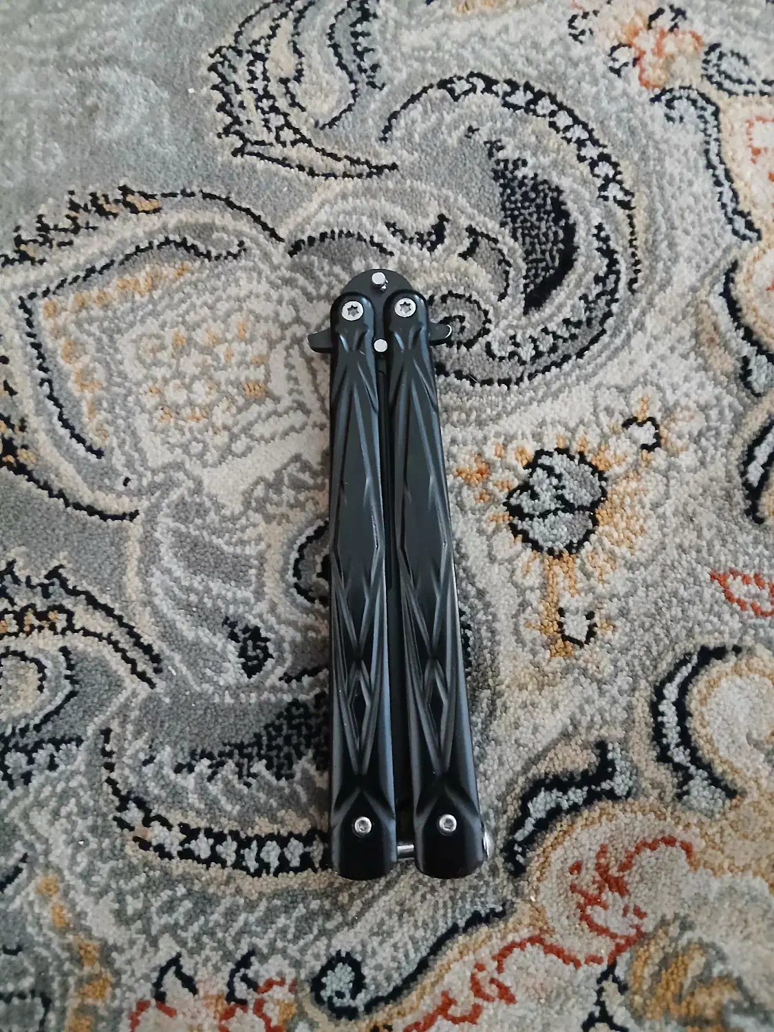 چاقو پروانه ای|کوهنوردی و کمپینگ|قم, وادی السلام|دیوار