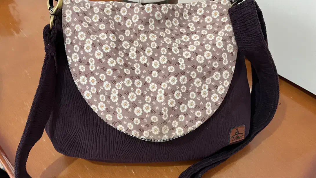 ۲ عدد کیف زنانه در حد نو|کیف، کفش، کمربند|کرمان, |دیوار