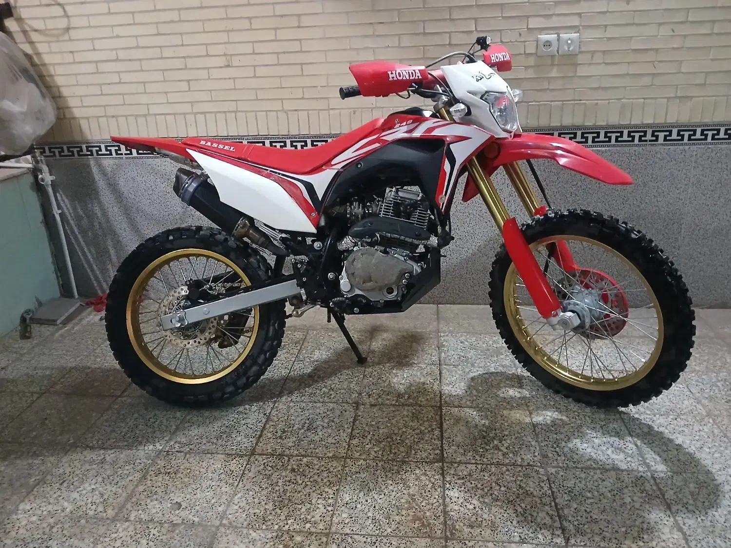 تریل باسل 250|موتورسیکلت|بافق, |دیوار