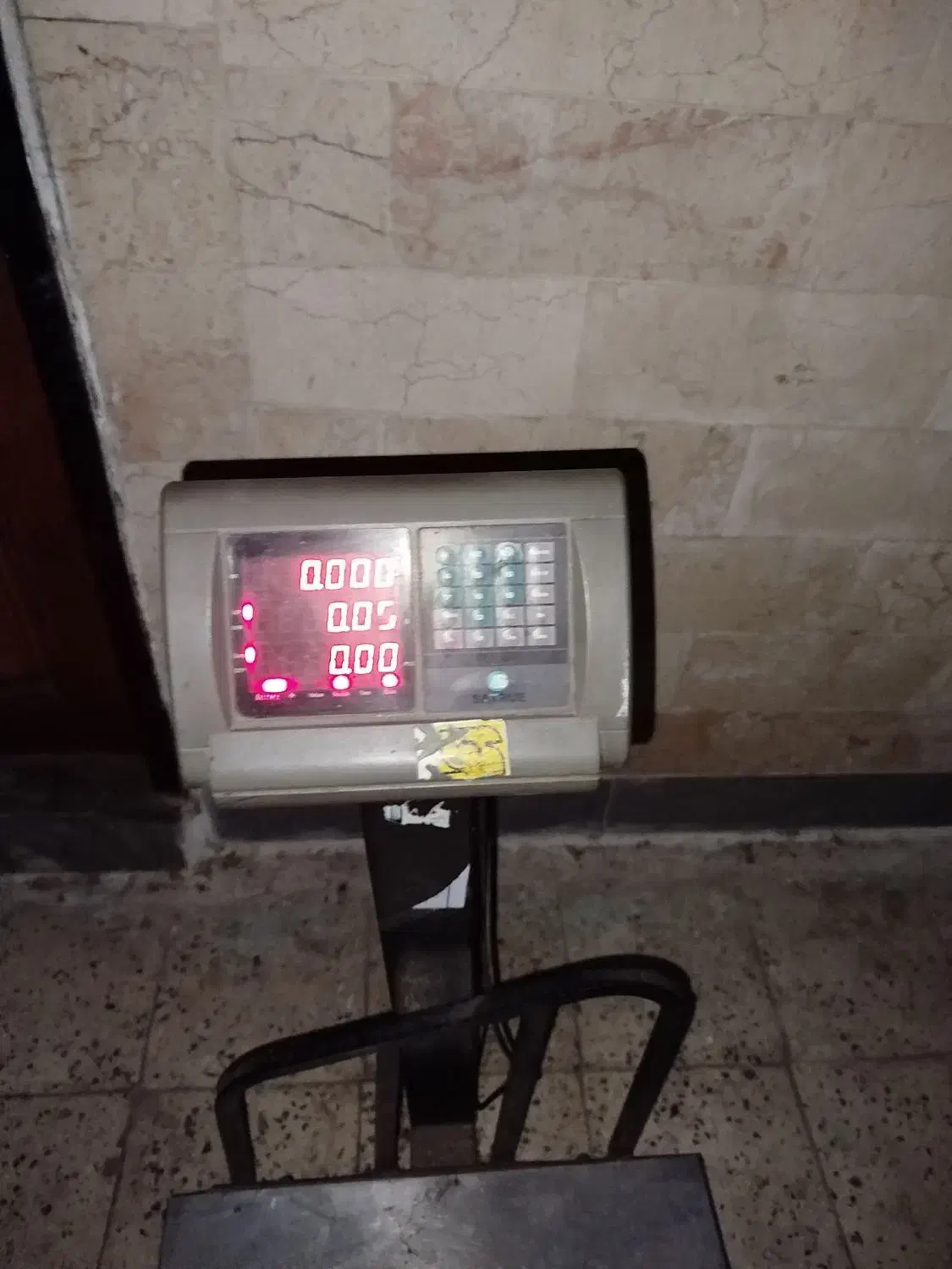 باسکول 300 کیلویی|ابزارآلات|بندر انزلی, قلم گوده|دیوار