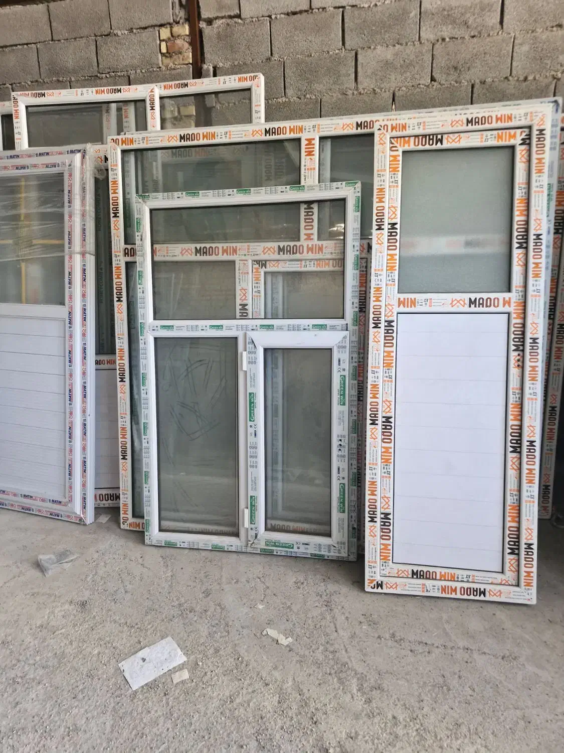 بزرگترین مشکل درب‌های حمام و سرویس را حل کنید|مصالح و تجهیزات ساختمان|اندیمشک, |دیوار