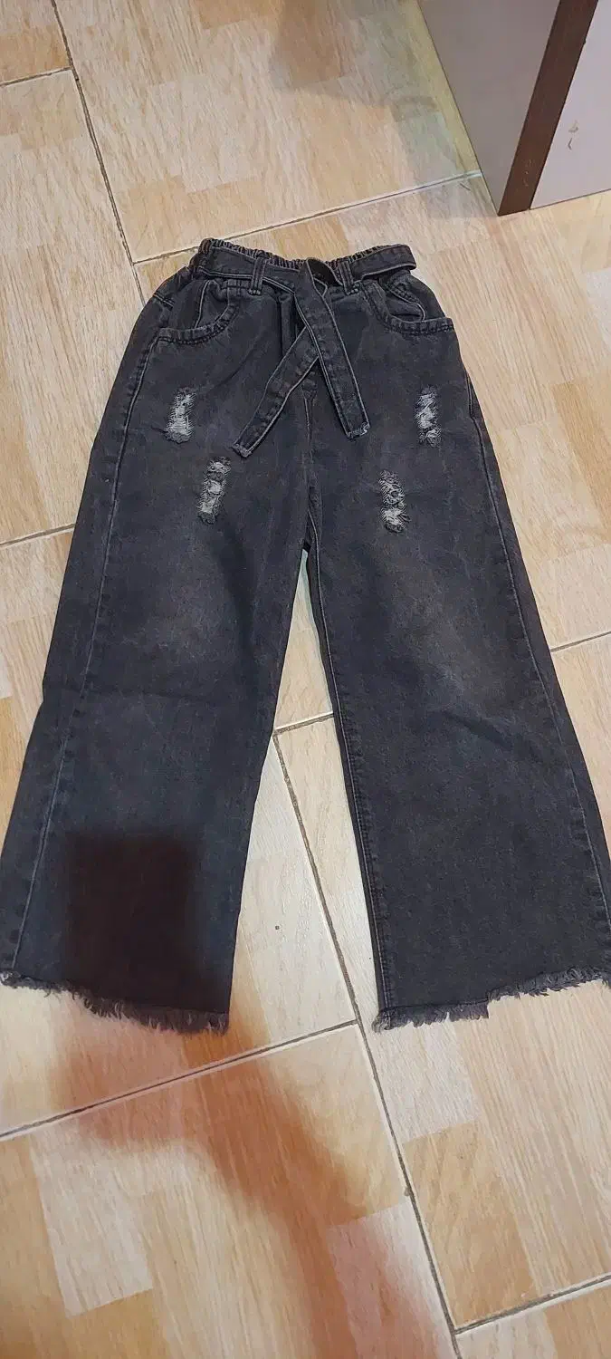 تعدای شلوار دخترانه در حد نو|کفش و لباس بچه|پردیس, فاز ۸|دیوار