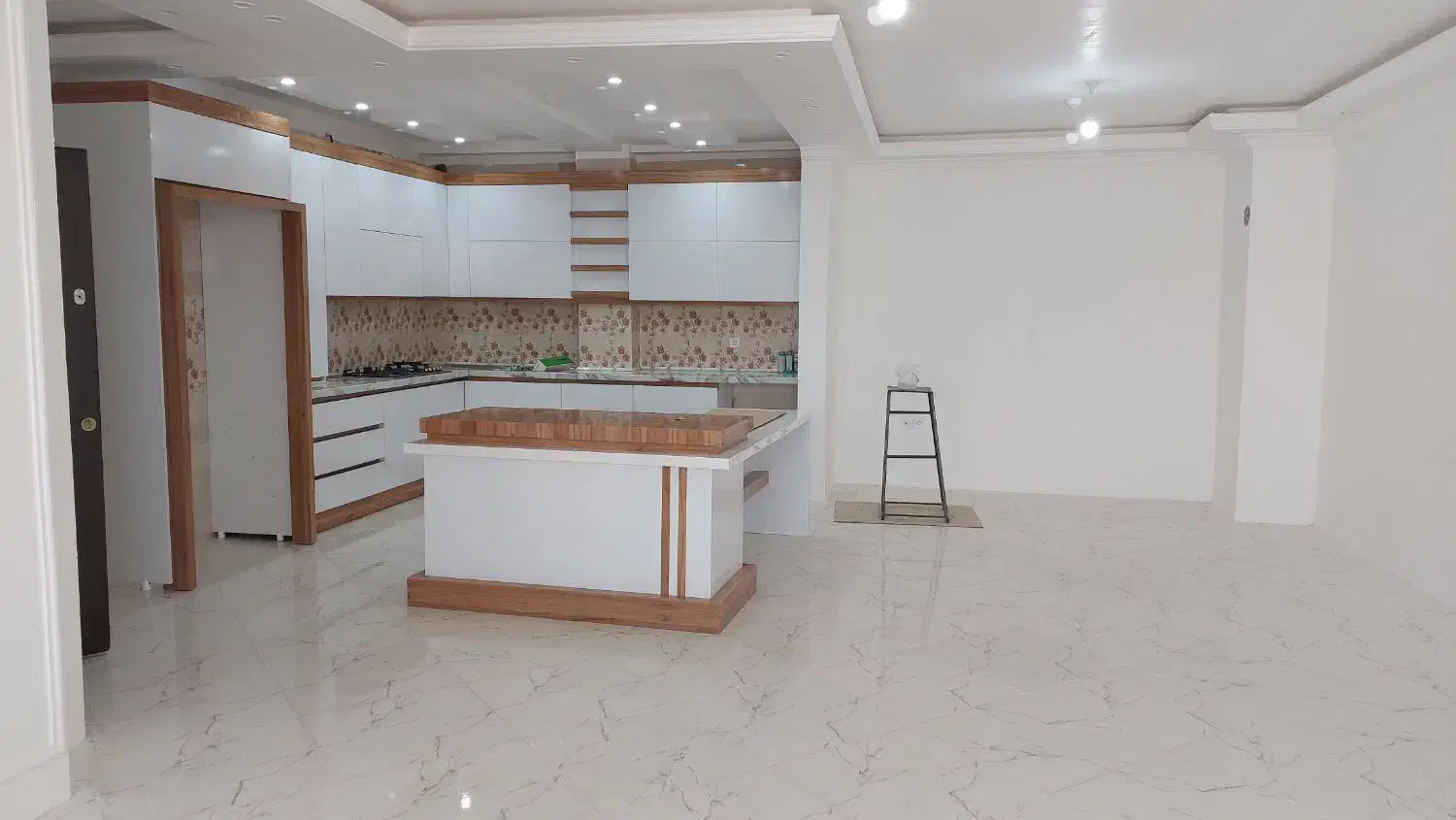 اجاره آپارتمان ۱۳۰ متری/طبقه ۴/دو خواب/فول امکانات|اجارهٔ آپارتمان|خلخال, |دیوار