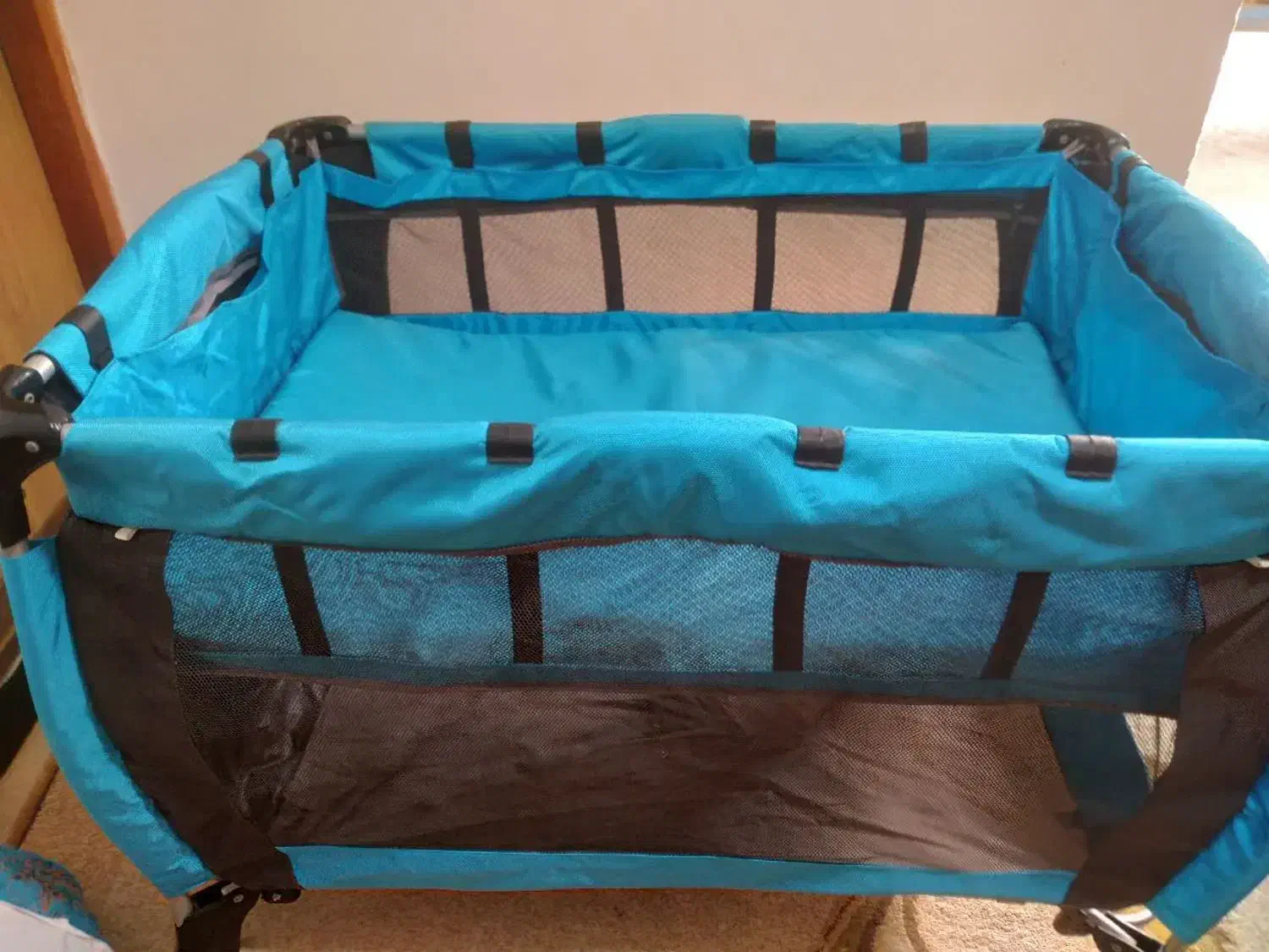 گهواره وتخت کنار تخت مادر|تخت و سرویس خواب|بابل, |دیوار