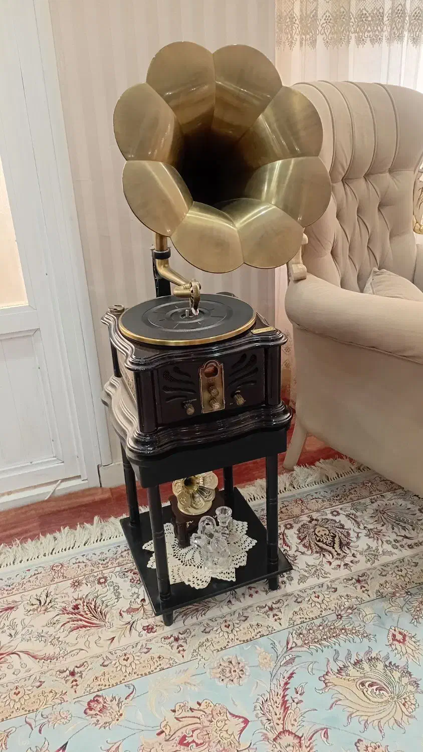 گرامافون|صنایع دستی و سایر لوازم تزئینی|گلبهار, شهر جدید گلبهار|دیوار