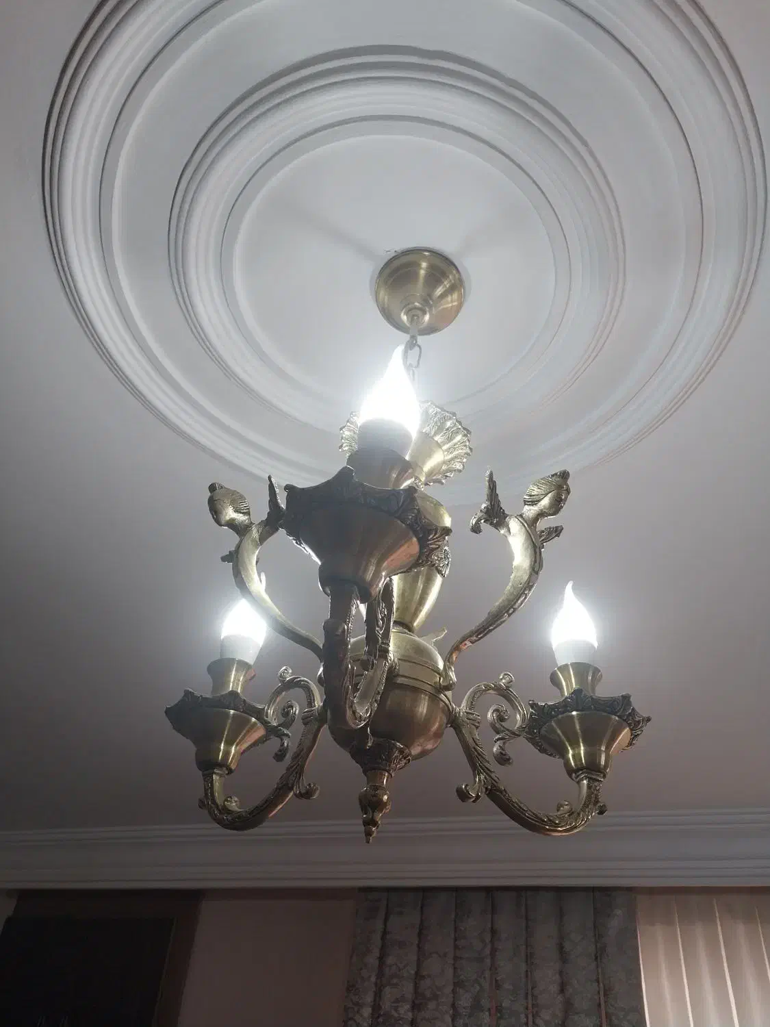 یک جفت لوستر 3 شاخه|لوستر و چراغ آویز|اصفهان, علی قلی آقا|دیوار