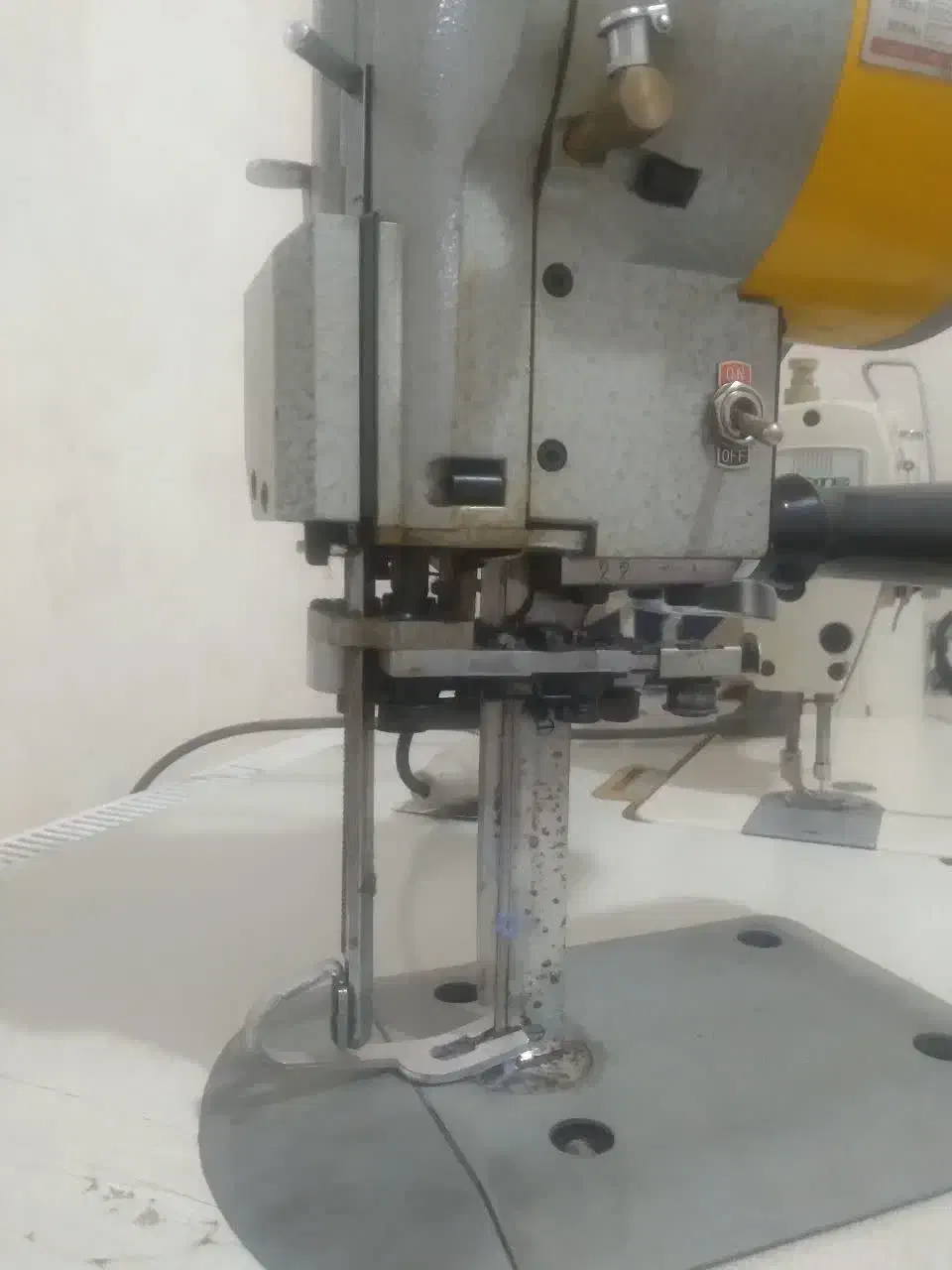 قیچی برقی خیاطی تمیز و کم کار|لوازم خیاطی و بافتنی|مشهد, جانباز|دیوار