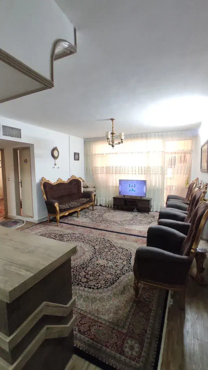 مبل سلطنتی ۹ نفره تمیز|مبلمان خانگی و میز عسلی|مشهد, شهرک لشکر (شهرک غرب)|دیوار