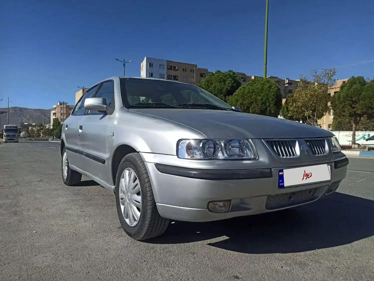 سمند ۸۳ نقره ای|خودرو سواری و وانت|ایلام, |دیوار