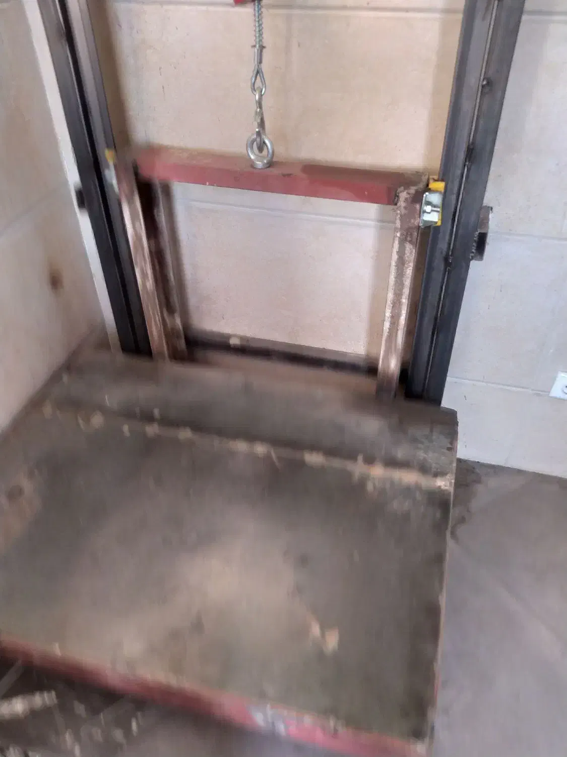 ساخت و تعمیر و نگهداری بالابر وینچی کششی|خدمات پیشه و مهارت|قزوین, |دیوار