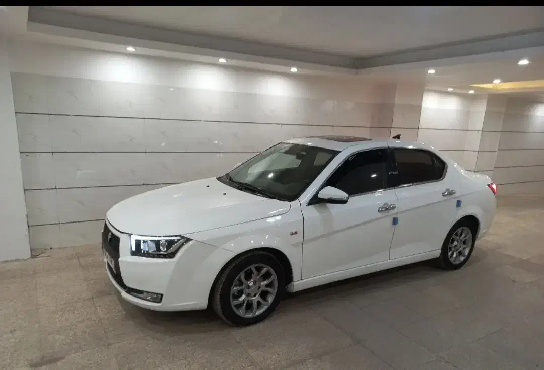 دنا پلاس اتومات مدل 1402|خودرو سواری و وانت|ارومیه, |دیوار