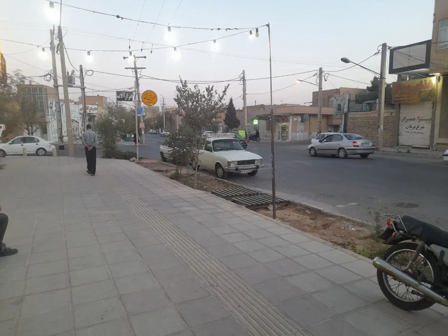 اجاره مغازه|اجارهٔ مغازه و غرفه|یزد, |دیوار