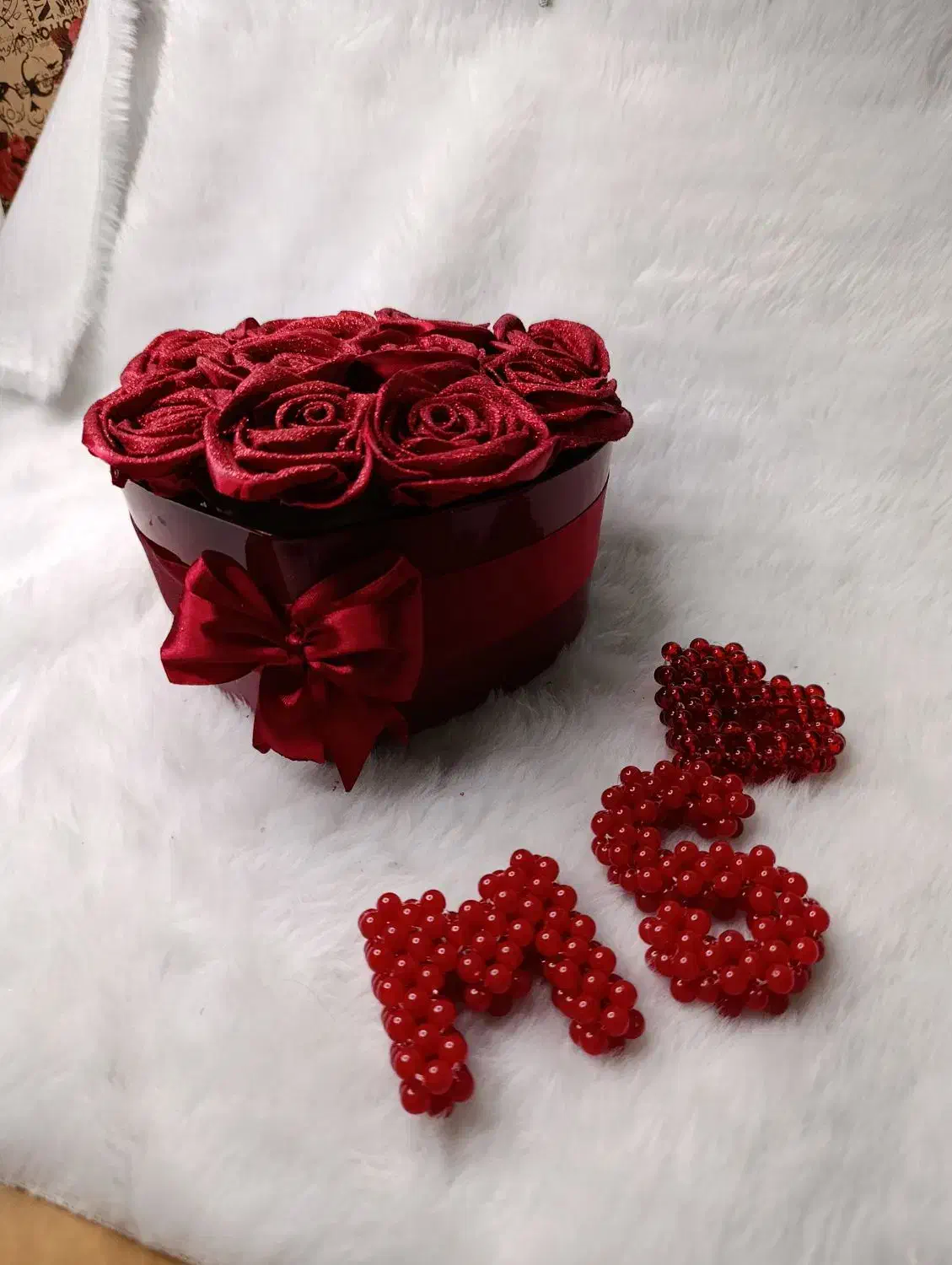 باکس گل ۱۲شاخه|گل مصنوعی|بروجرد, |دیوار