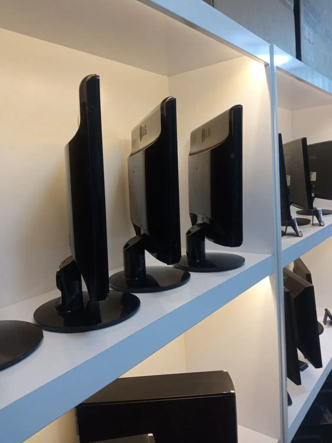 مانیتور الجی|قطعات و لوازم جانبی رایانه|ارومیه, |دیوار