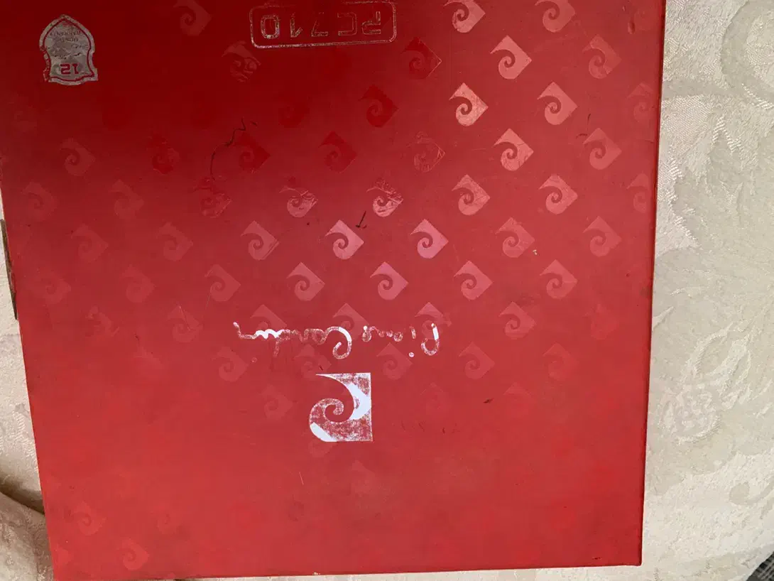 تبلت پی‌ یر گاردین|تبلت|کرج, شهرک جهان‌نما|دیوار