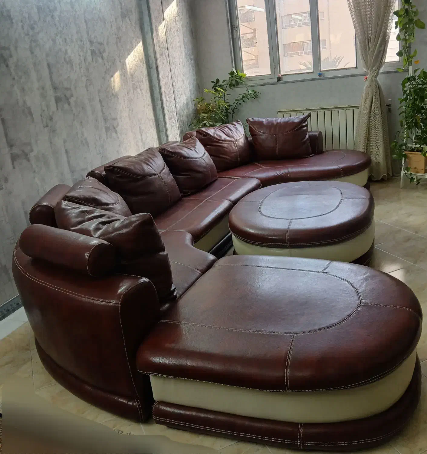 مبل چرم ۷ نفره|مبلمان خانگی و میز عسلی|شیراز, مبعث|دیوار