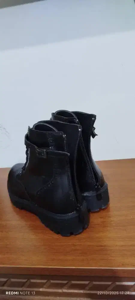 نیم بوت|کیف، کفش، کمربند|یاسوج, |دیوار