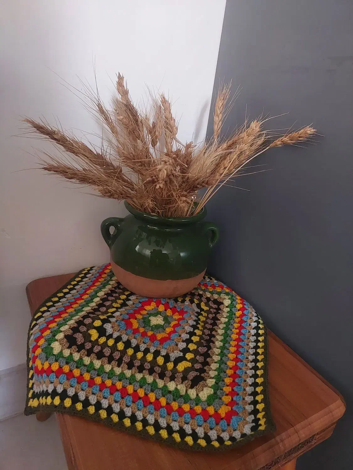 رومیزی وکوسن بافتنی|صنایع دستی و سایر لوازم تزئینی|یزد, |دیوار