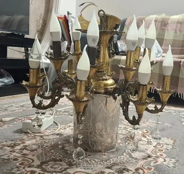 لوستر  ۸ شاخه دوتایی|لوستر و چراغ آویز|قم, طلاب غیر ایرانی|دیوار