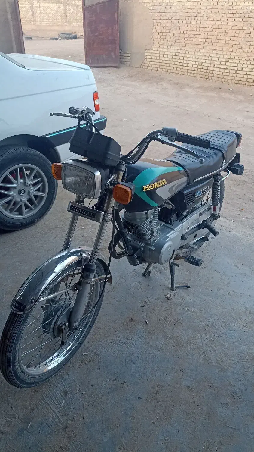 موتور مدل ۸۳ پلاک قدیم تر تمیز|موتورسیکلت|باوی, |دیوار