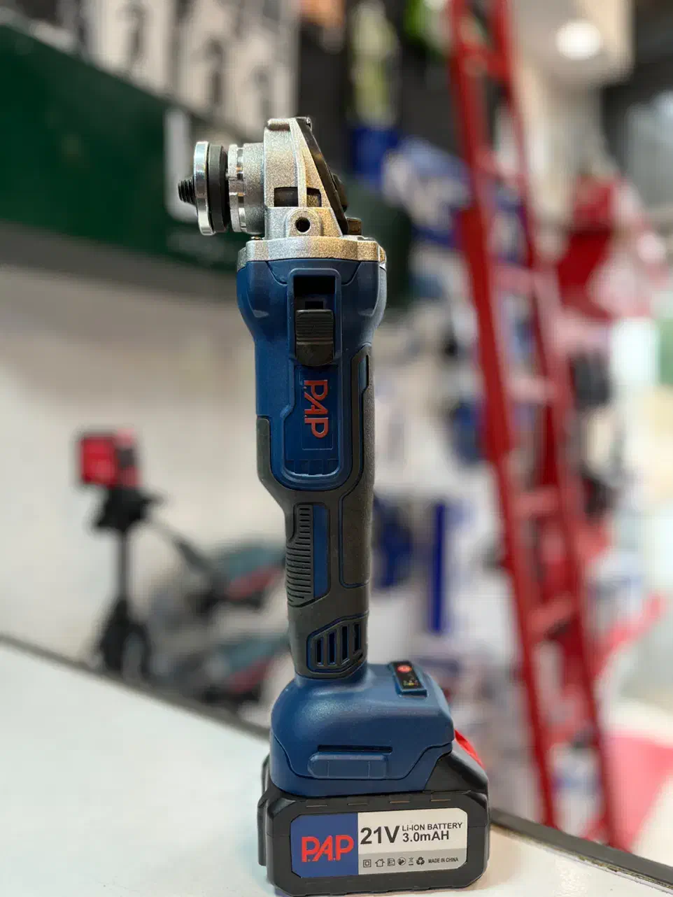 مینی فرز شارژی با گارانتی|ماشین‌آلات صنعتی|رشت, رودباری|دیوار