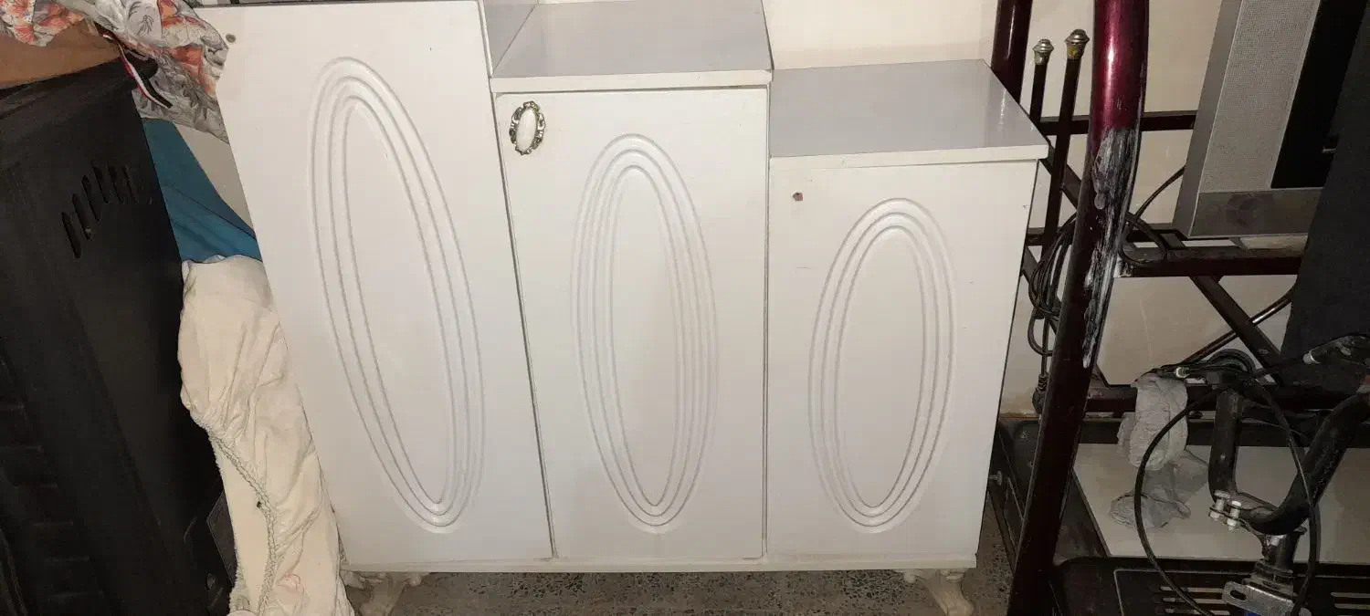 جاکفشی|جاکفشی، کمد، دراور|کرخه, |دیوار