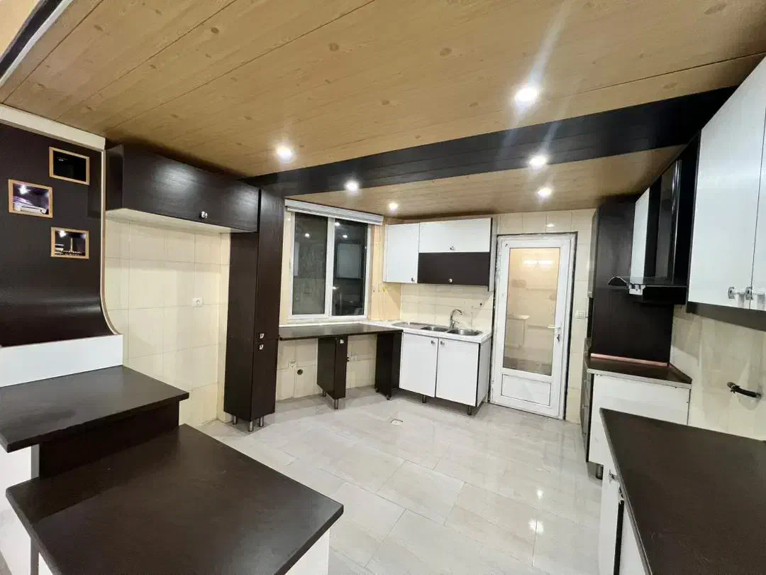 آپارتمان ۹۵ متری خیابان امیرکبیر|اجارهٔ آپارتمان|کاشان, شهرک امیرکبیر|دیوار