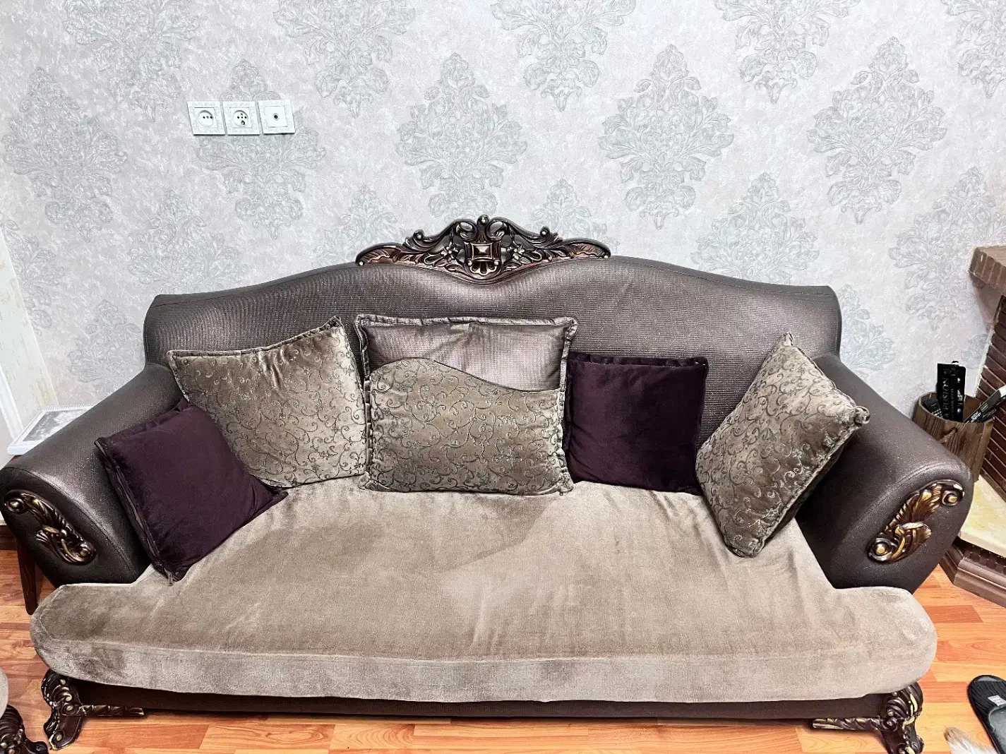 مبل راحتی ۷ نفره تُرک چوب، سنگین ، جوندار و محکم|مبلمان خانگی و میز عسلی|گنبد کاووس, |دیوار