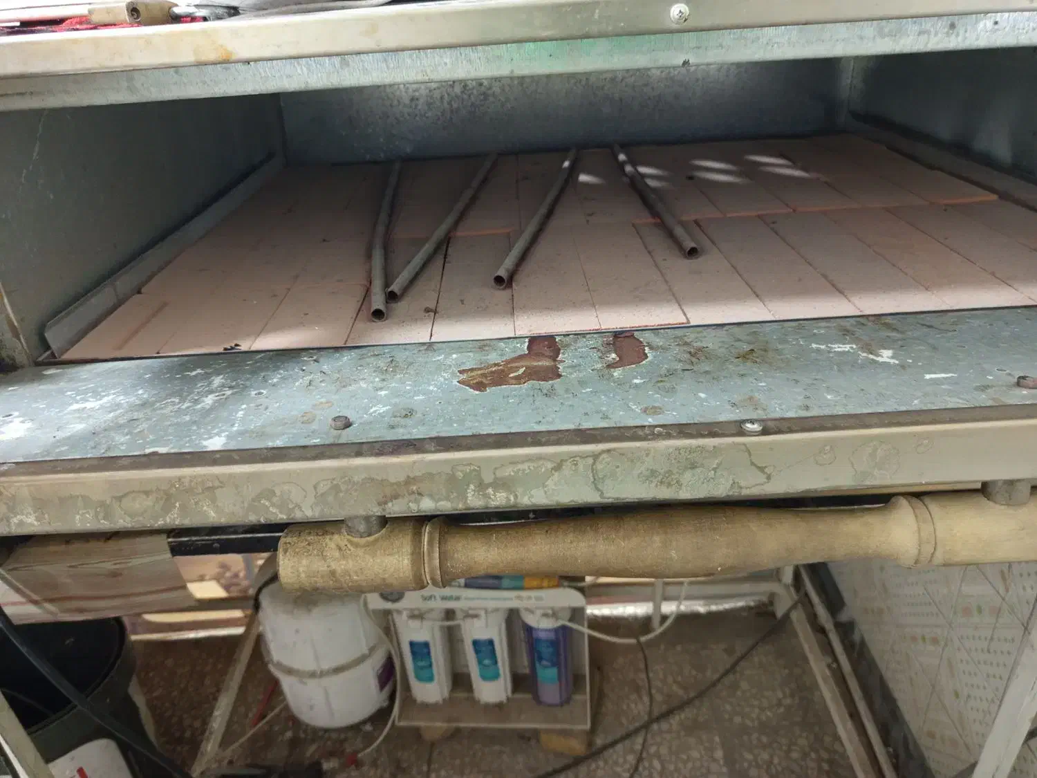 فر پیتزا|کافیشاپ و رستوران|رومشکان, |دیوار