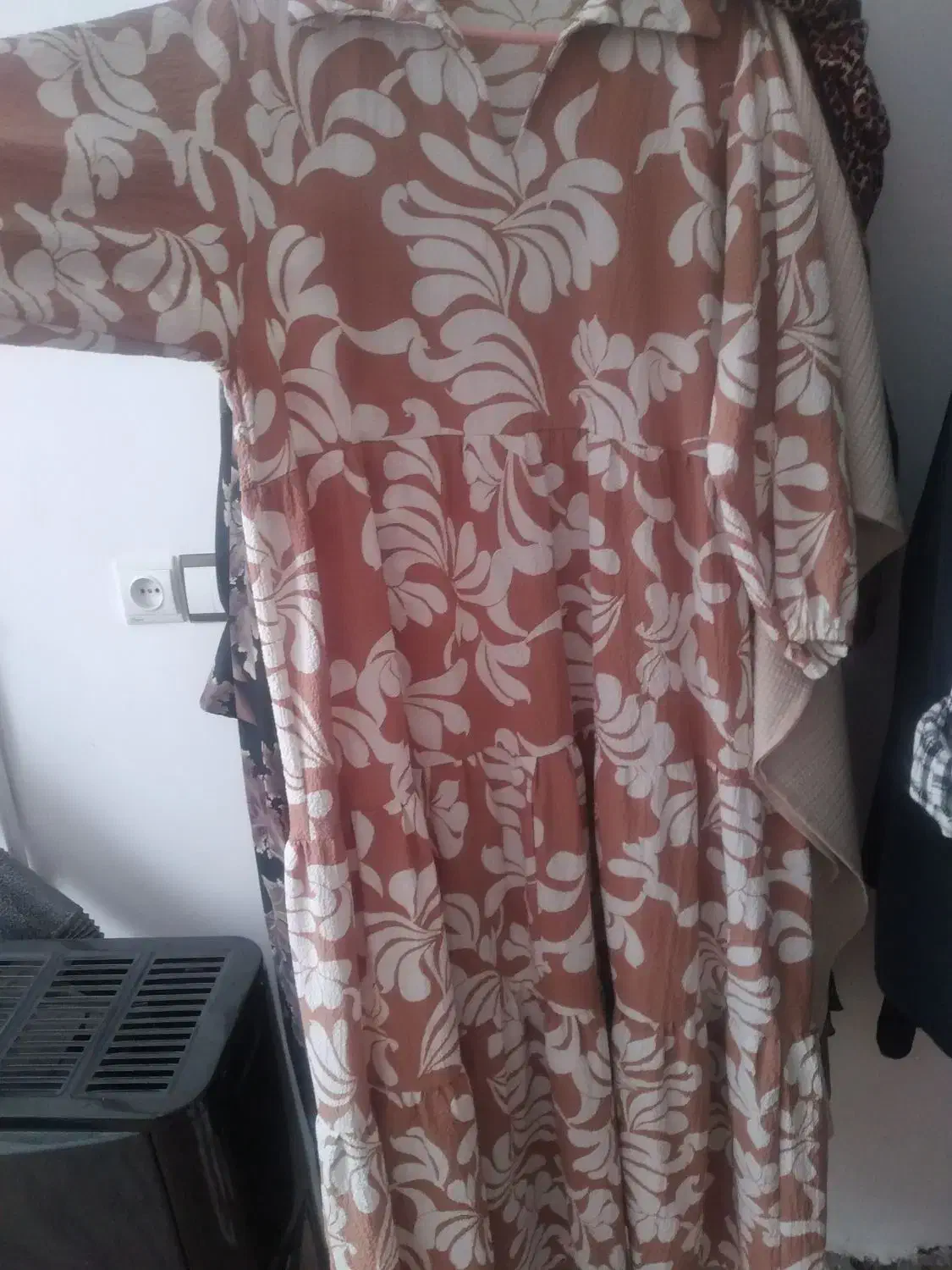 مانتوولباس‌ساحلی|لباس|تربت‌حیدریه, کلاته توکلی|دیوار