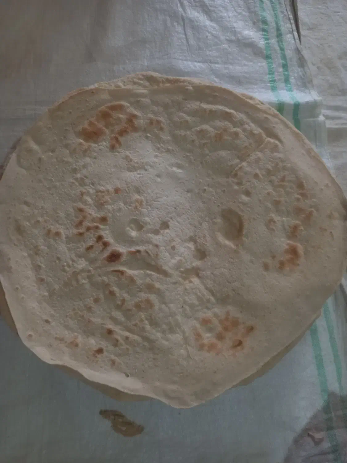 نان محلی|خوردنی و آشامیدنی|قیدار, |دیوار