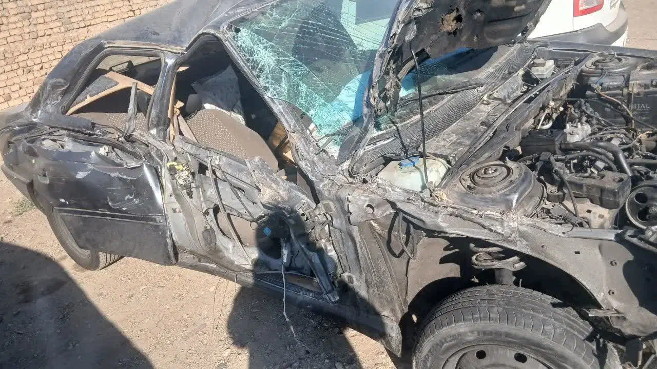 ماشین ۴۵۰ جی ال ایکس تصادفی|خودرو سواری و وانت|ساوه, |دیوار