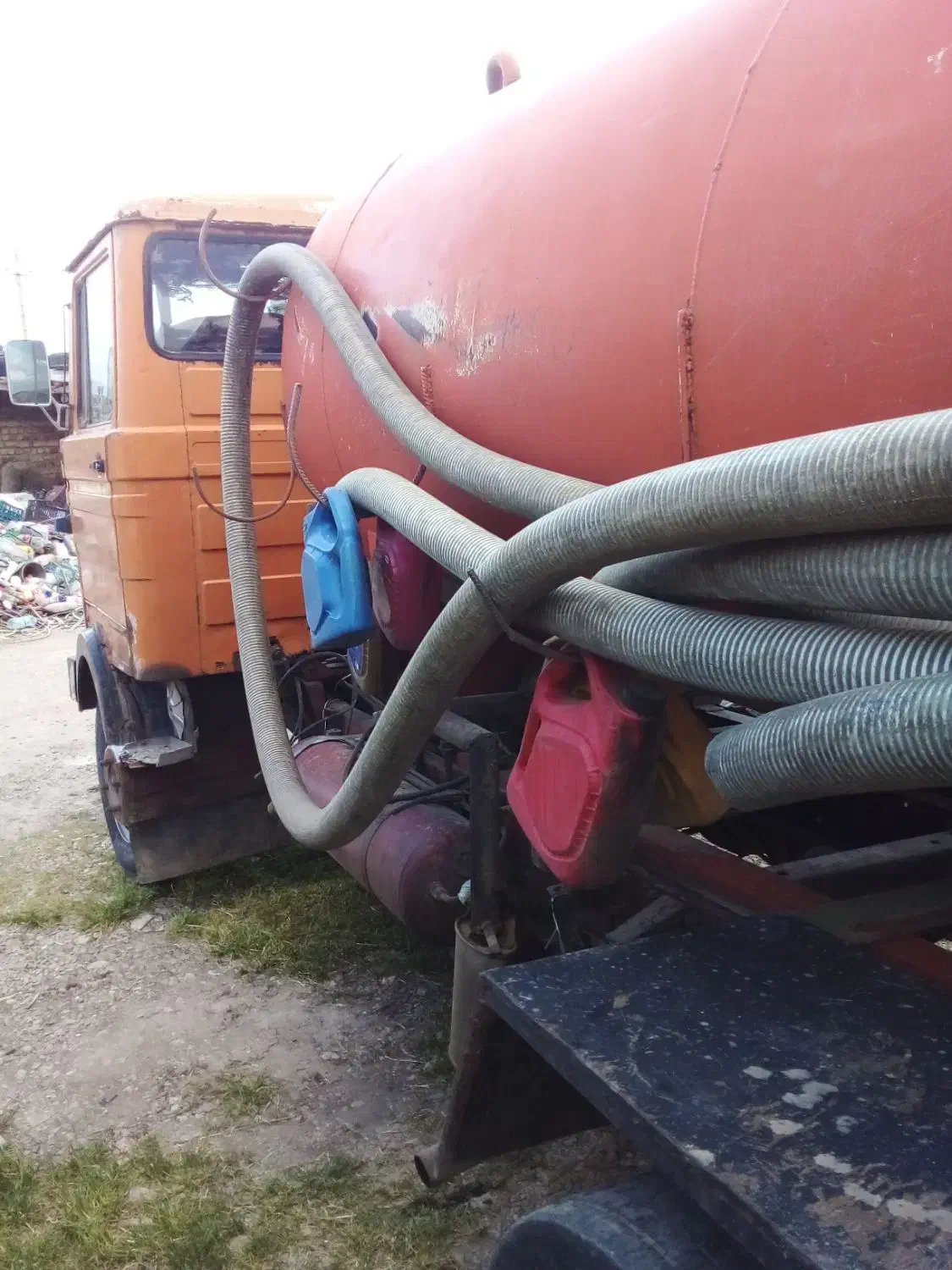 تخلیه چاه و لوله بازکنی احمدی|خدمات پیشه و مهارت|ابهر, |دیوار