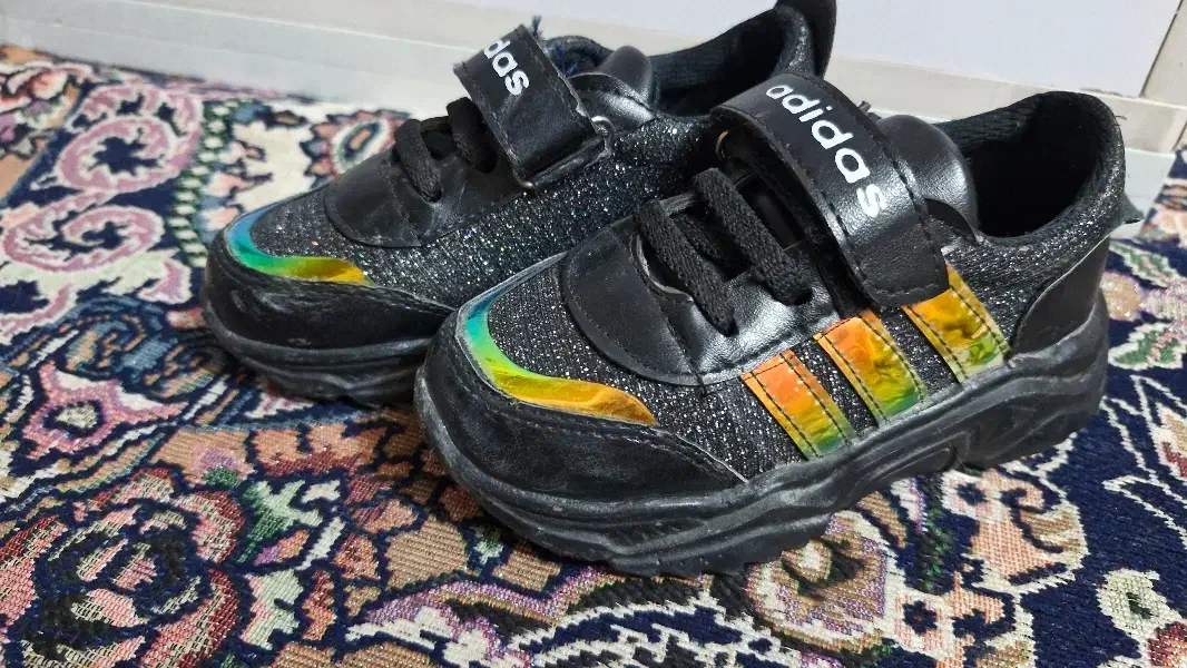 کفش بچگونه|کفش و لباس بچه|بهبهان, |دیوار