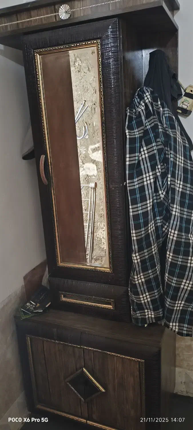 جاکفشی|جاکفشی، کمد، دراور|زابل, |دیوار