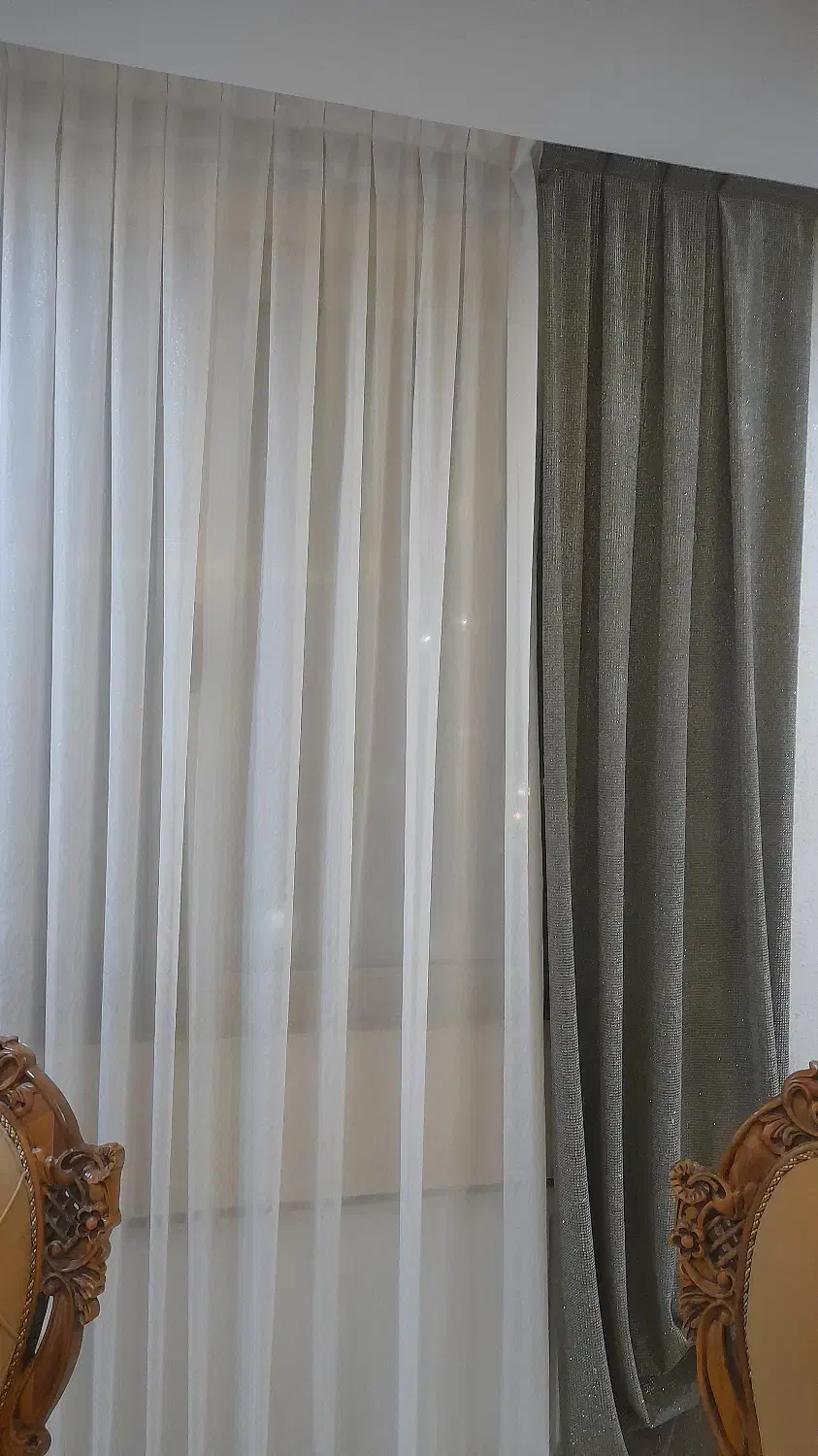 پرده حریر اسکاجی با کنار پرده نو هنوز شسته نشده|پرده، رانر، رومیزی|اصفهان, شاه پسند|دیوار