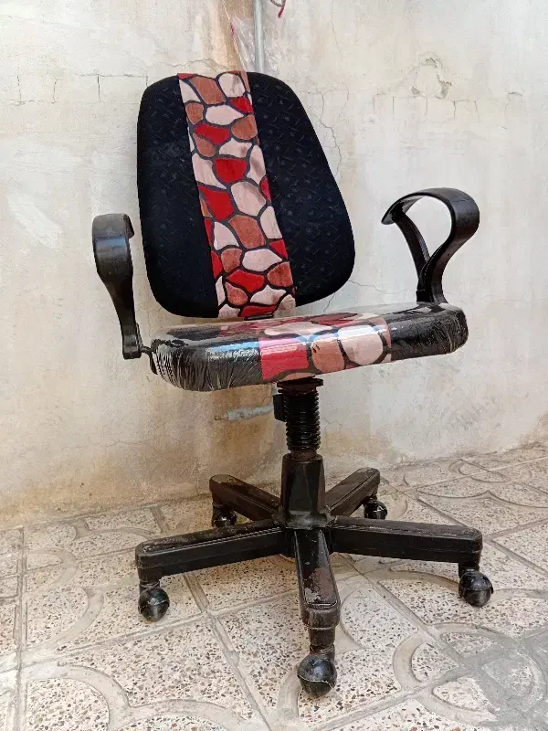 صندلی گردون|صندلی و نیمکت|تبریز, |دیوار