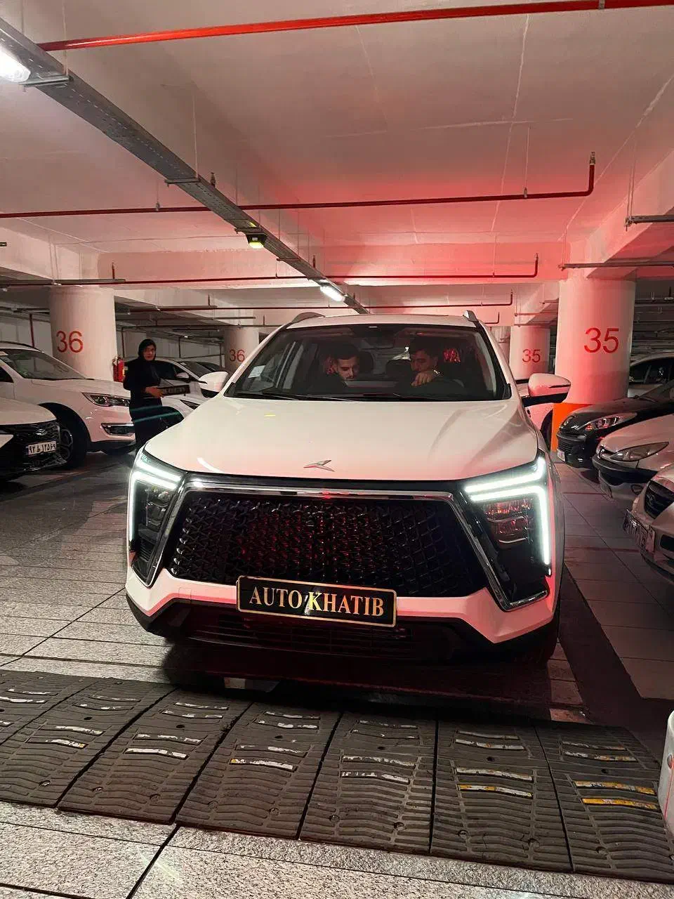 کی ام سی x5 / نقد و اقساط / تحویل فوری|خودرو سواری و وانت|تهران, نیاوران|دیوار