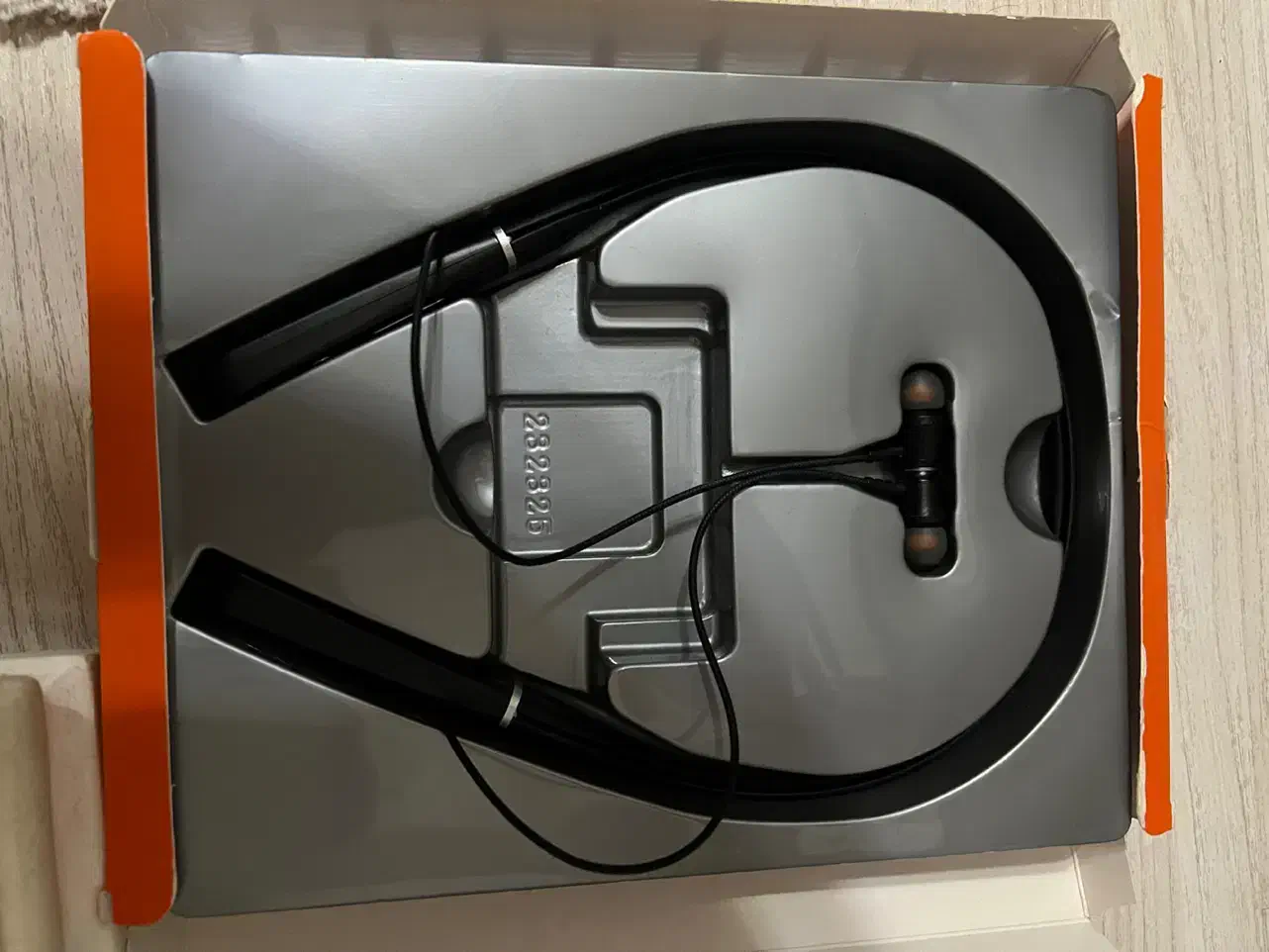 لوازم جانبی موبایل هدفون وساعت|لوازم جانبی موبایل و تبلت|اردبیل, |دیوار