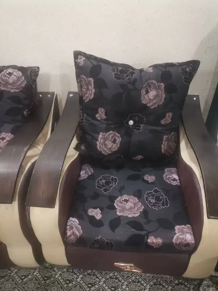 مبل راحتی 7تفره در حدنو خیلی کم کار|مبلمان خانگی و میز عسلی|زاهدان, |دیوار