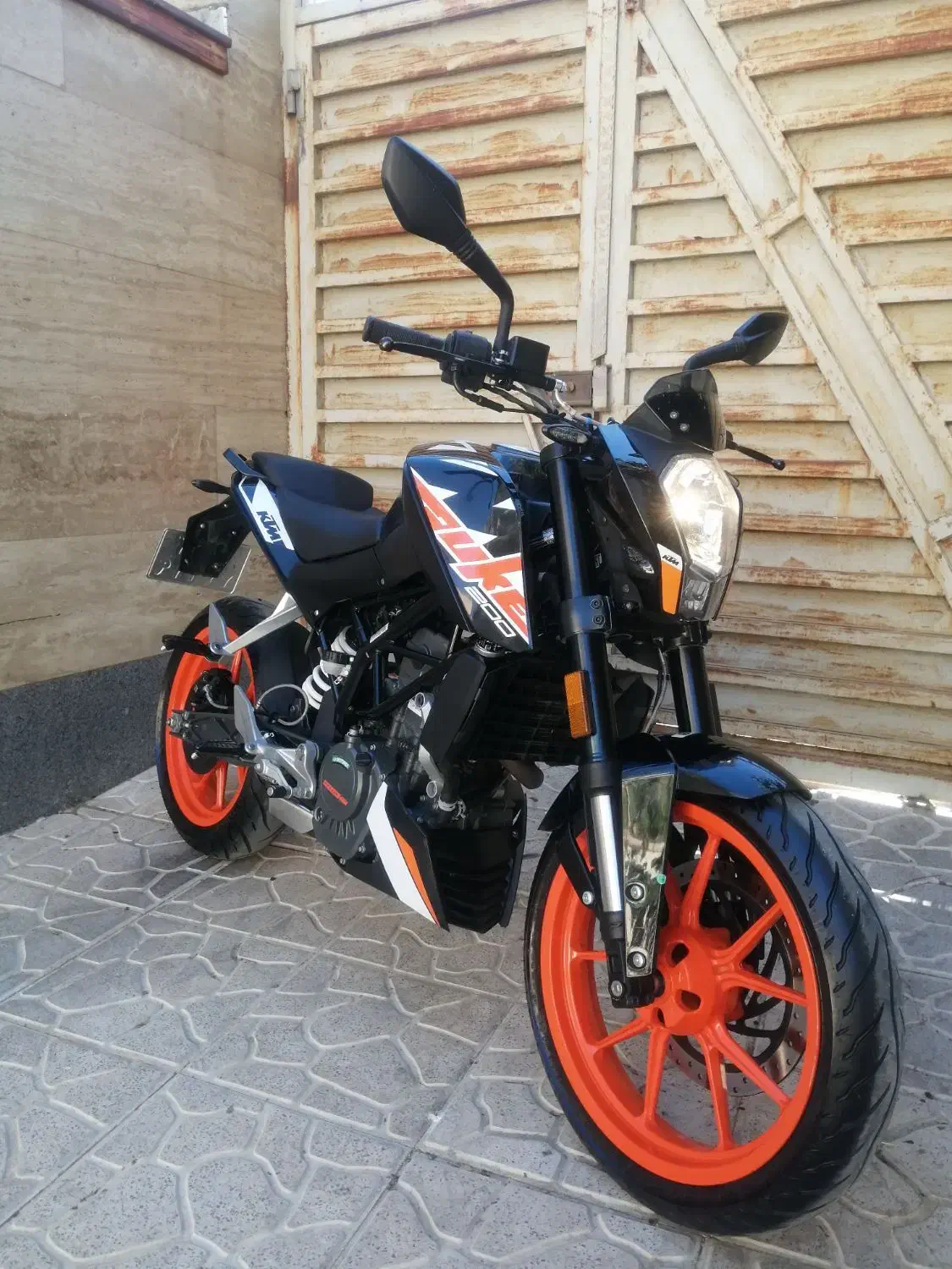 موتور سیکلت ktm دوک 200مدل 1401کم کاردرحد|موتورسیکلت|همدان, |دیوار
