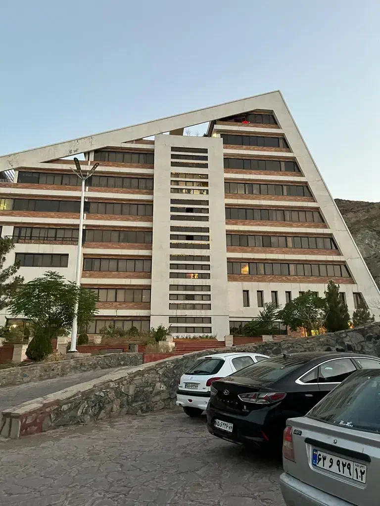 مطب پزشکی واقع در ساختمان پزشکان|اجارهٔ دفتر کار، اتاق اداری، مطب|مشهد, کوه سنگی|دیوار