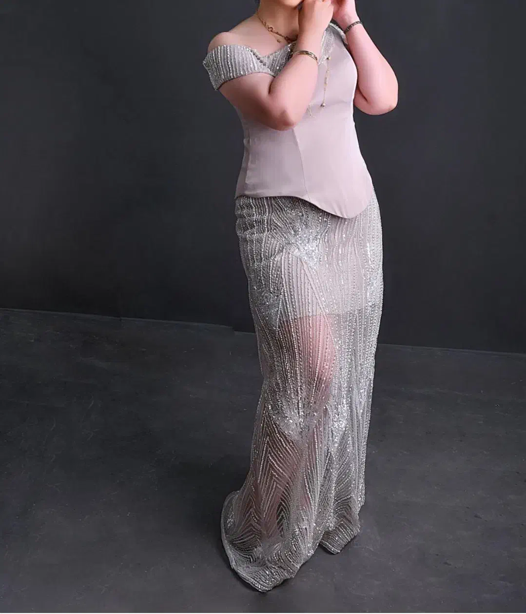 لباس شب|لباس|تهران, والفجر (افسریه)|دیوار