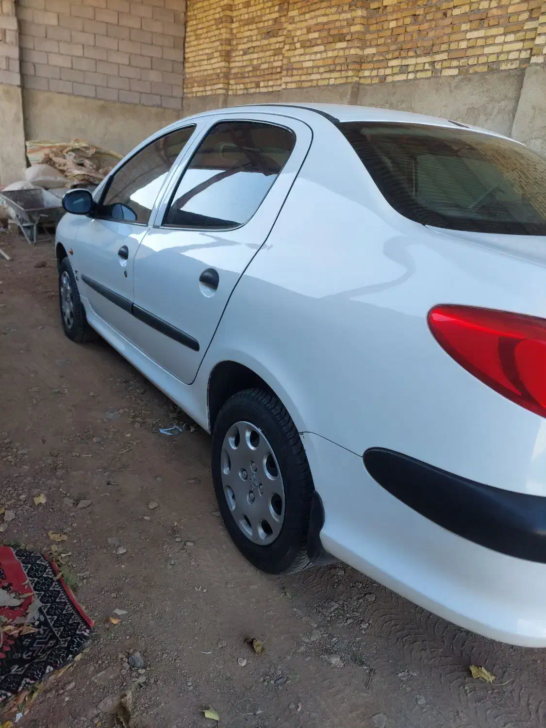 206sd|خودرو سواری و وانت|لالجین, |دیوار