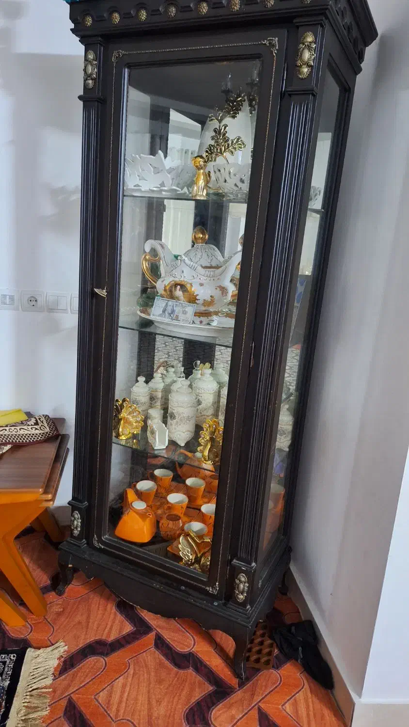 ویترین چوبی|مبلمان خانگی و میز عسلی|آمل, |دیوار